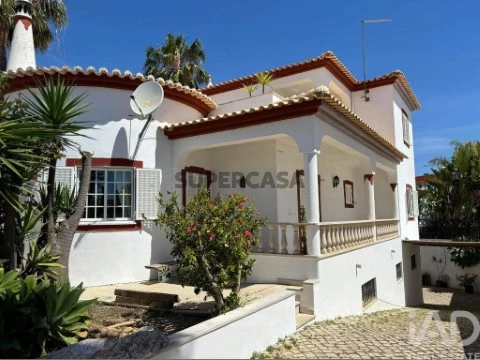 Maison 6 Chambres au Pêra, Silves