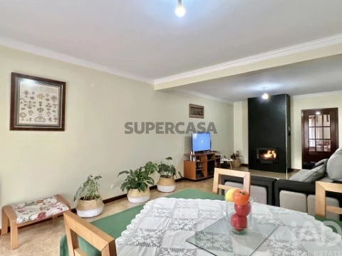 Casa 4 habitaciones en Mangualde, Mesquitela e Cunha Alta, Mangualde