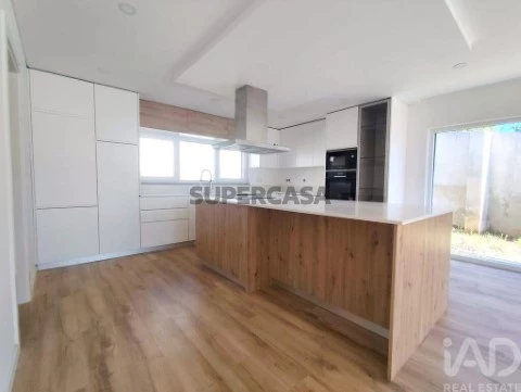Haus 3 Zimmer auf Cadaval e Pêro Moniz, Cadaval