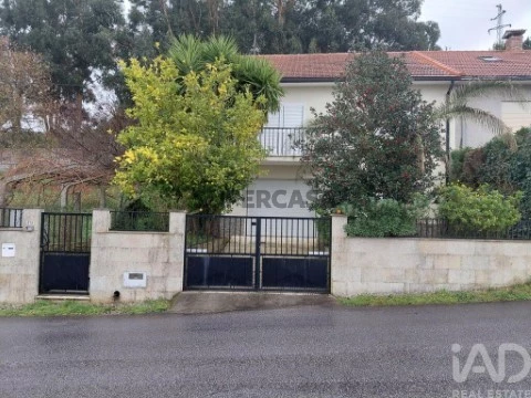 Haus 3 Zimmer auf Vila e Roussas, Melgaço