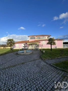 Maison 6 Chambres au Bustelo, Chaves
