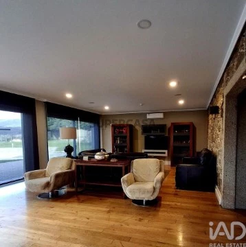 Boerderij 6 kamers Op Cerdal, Valença
