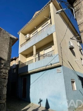 Moradia T3 em Vila Seca e Santo Adrião, Armamar