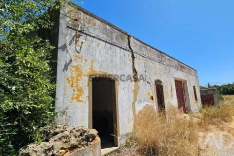 Prédio em São Clemente, Loulé