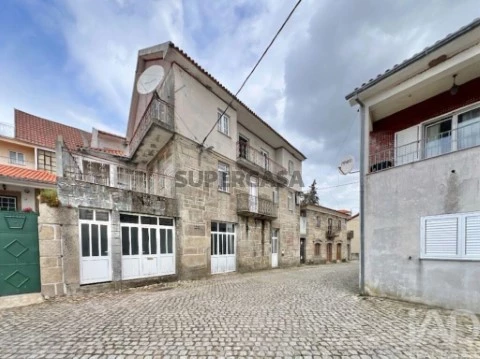 Moradia T7 em Ranhados, Meda