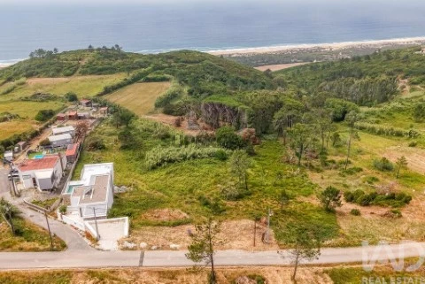 Gründstück auf Famalicão, Nazaré