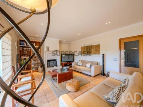 Moradia T6 em Santa Eufémia e Boa Vista, Leiria