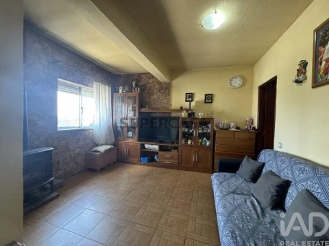 Moradia T3 em Olalhas, Tomar
