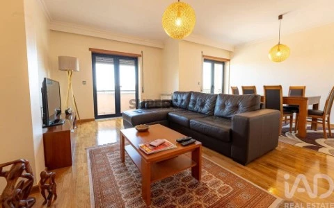 Apartamento T4 em Santa Comba Dão e Couto do Mosteiro, Santa Comba Dão