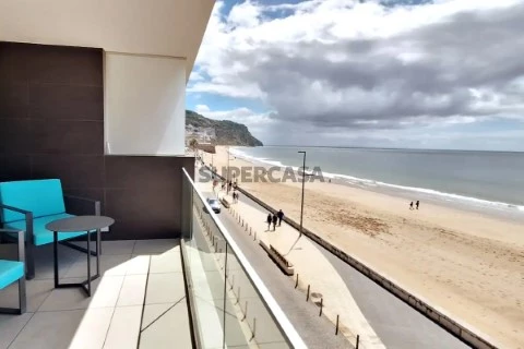 Apartamento T1 em Sesimbra com vista de mar varanda condominio com piscina e garagem