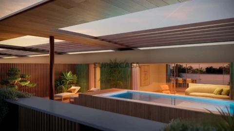 Penthouse T4+2 ao Parque da Cidade, na Av. da Boavista, Porto