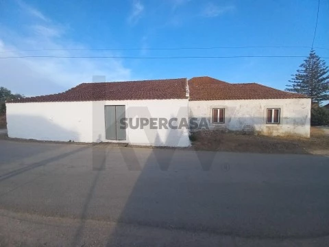 Moradia T5 em Achete, Azoia de Baixo e Póvoa de Santarém, Santarém
