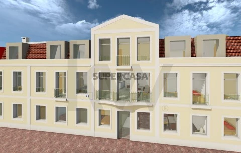 Prédio em Montijo e Afonsoeiro, Montijo