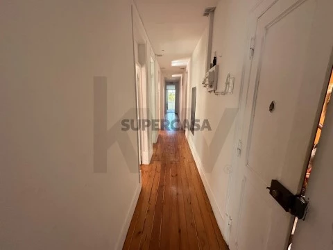 Apartamento T5 em Campolide, Lisboa