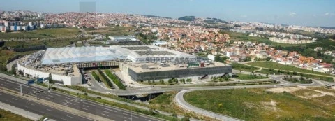 Terreno em Encosta do Sol, Amadora