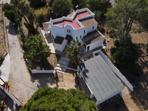 Moradia T3 com Terreno em Lagoão - Moncarapacho - Olhão
