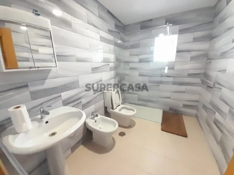 Vivienda 2 habitaciones+1 en Rua da Póvoa, Barrô, Águeda