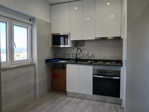 Apartamento T2 na Rua Domingos José Robalo, Castelo Branco, Castelo Branco