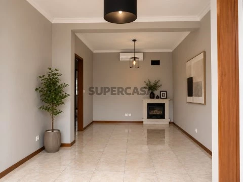Apartamento T2 na Rua C, Paçô, Arcos de Valdevez