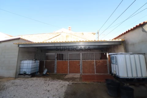Moradia na Rua da Liberdade, Golegã, Golegã