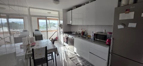 APARTAMENTO T2, JUNTO A CESPU, EM GANDRA, PAREDES