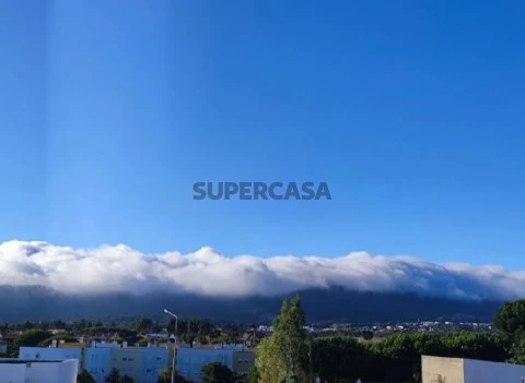 Terreno Exclusivo com Projeto Aprovado | Alto da Adroana | Vista Mar e Serra de Sintra