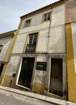 Prédio em Abrantes (São Vicente e São João) e Alferrarede, Abrantes