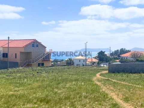 Terreno com 7.760 m2 na Ilha do Porto Santo
