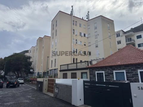 Apartamento T2 no centro de Machico