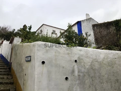 Terreno dentro das Muralhas de Óbidos