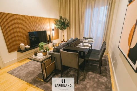 Apartamento T2 na Rua dos Clérigos, Cedofeita, Santo Ildefonso, Sé, Miragaia, São Nicolau e Vitória, Porto