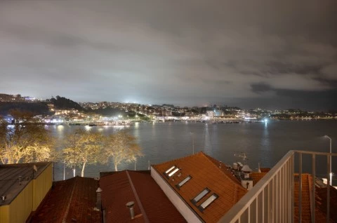Apartamento T3 duplex mobilado junto ao Passeio Alegre (12)