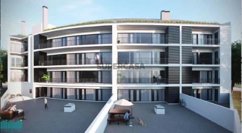 Apartamento T3 com Lugares de Garagem em Aveiro Centro