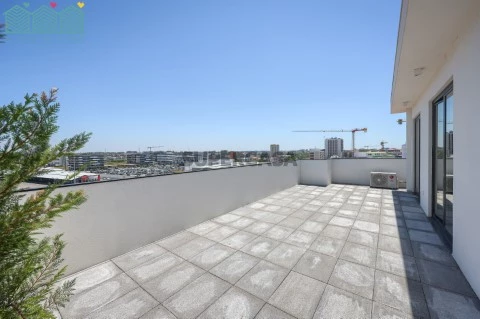 Apartamento T1 com Lugar de Garagem em Aveiro