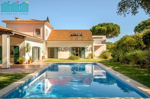 Moradia T4 com Piscina Quinta do Peru