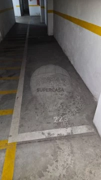 Garagem em Évora (São Mamede, Sé, São Pedro e Santo Antão), Évora