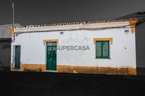 Moradia T2 em Bacelo e Senhora da Saúde, Évora