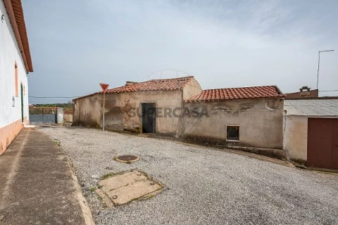 Moradia T1 em São Manços e São Vicente do Pigeiro, Évora