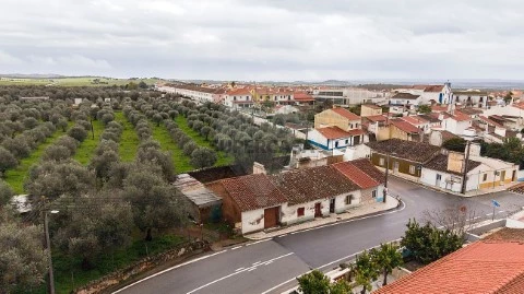 Moradia T4 em Bencatel, Vila Viçosa