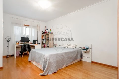 Apartamento T3 em Palhais e Coina, Barreiro