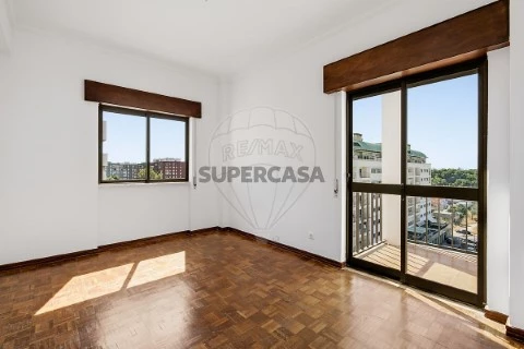 Apartamento T3 em União das Freguesias de Setúbal, Setúbal