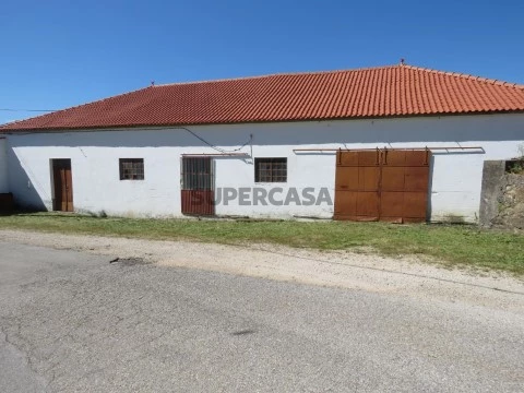 Azenha T0 em EN347, Espinhal, Penela