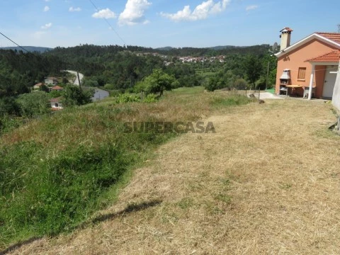 Casal T1 em São Miguel, Santa Eufémia e Rabaçal, Penela