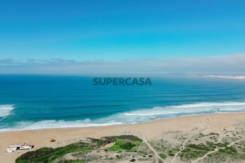Apartamento T2 com Vista Mar no Rooftop, junto à Praia da Consolação