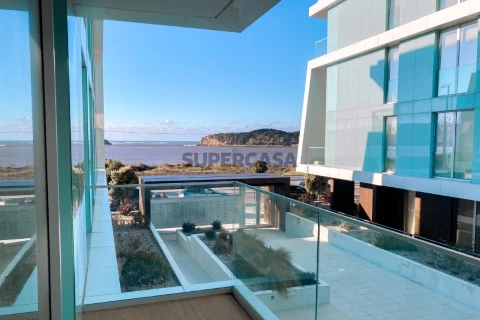 Apartamento T3 com Vista Mar em São Martinho do Porto