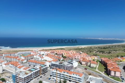 Apartamento T3 de Luxo Junto à Praia da Consolação