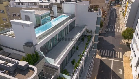 1. Apartamento Penthouse T4 nas Avenidas Novas Lisboa