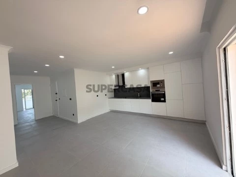 Apartamento T3 Sala de Estar e Cozinha