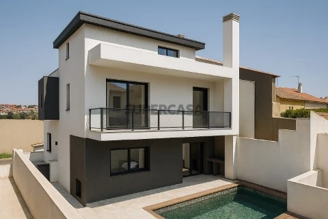 Moradia T6+1 C/ Elevador e Piscina aquecida no Bº Alto das Eiras