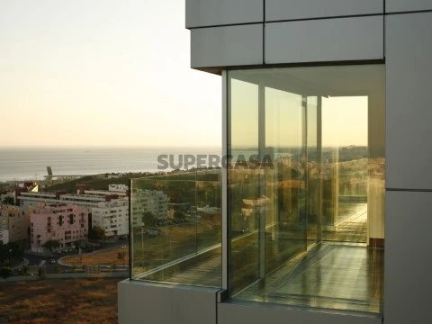 Apartamentos T4 de Luxo no Restelo